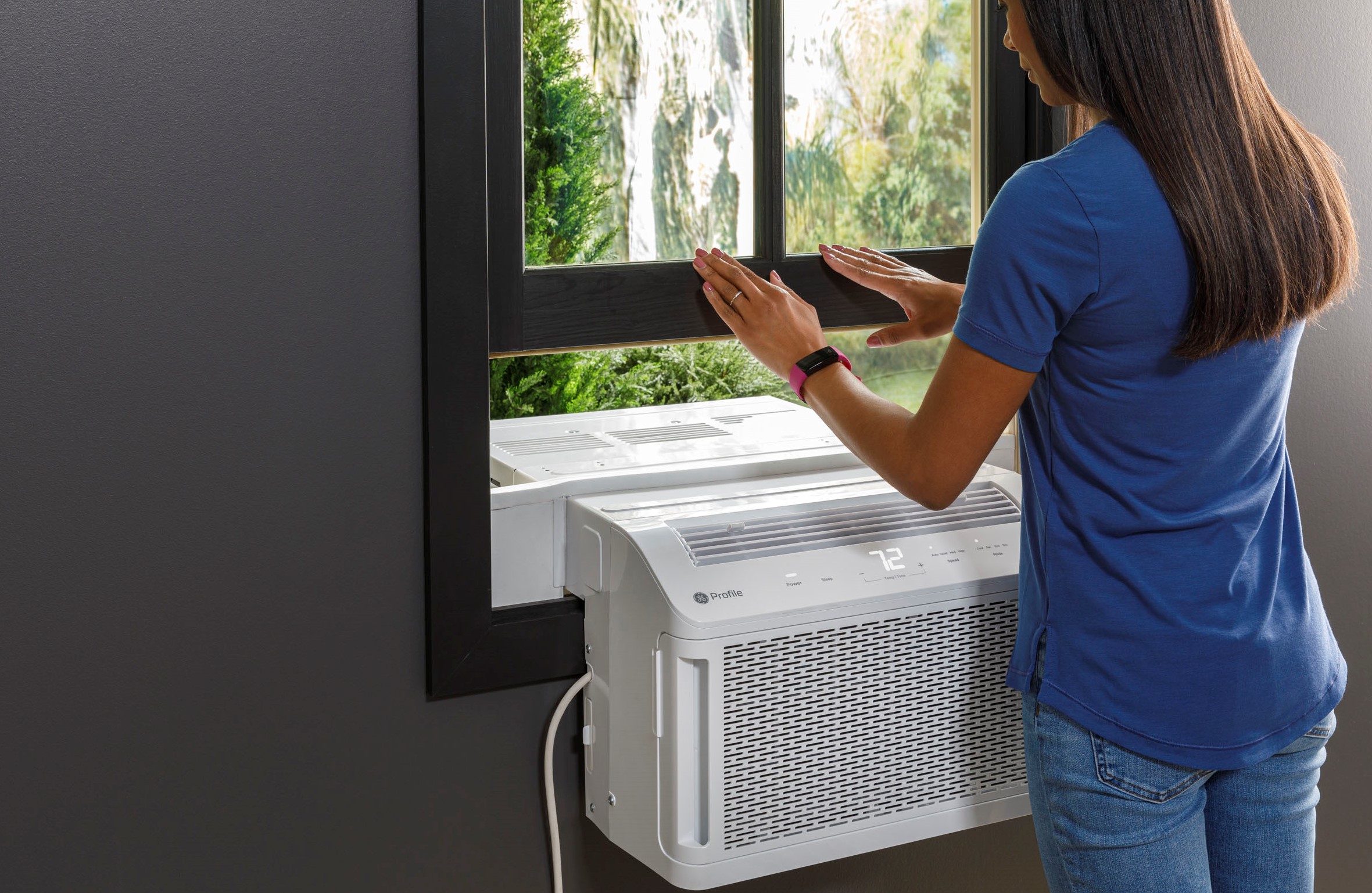 GE PROFILE™ INTRODUCES NEW CLEARVIEW™ WINDOW AIR CONDITIONER WITH